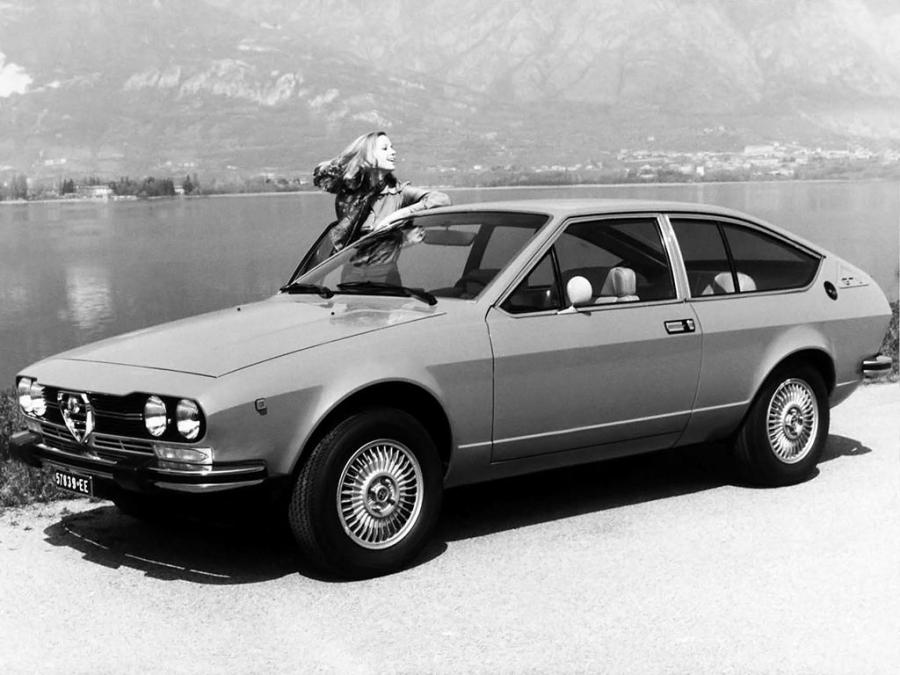 Alfa Romeo Alfetta GTV (116) 1976 года  (фото 7 из 9)